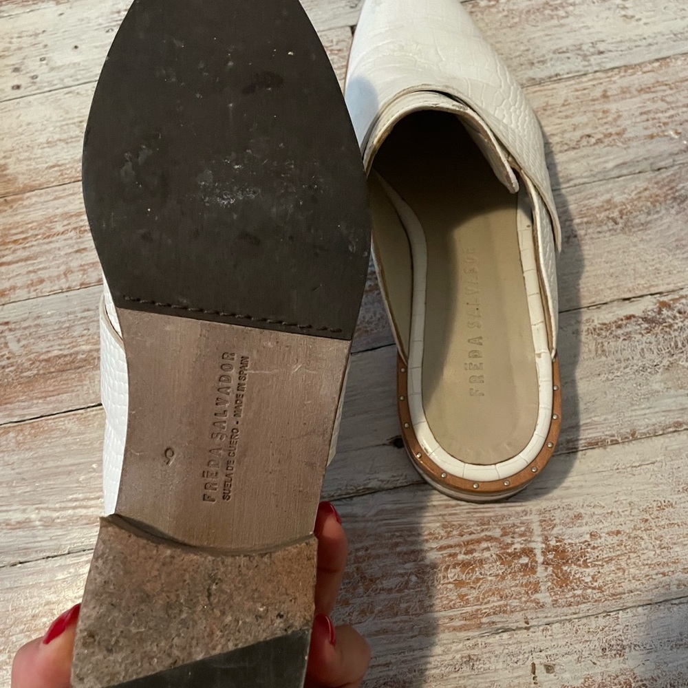 Freda Salvador croc embossed leather mules - Picture 4 of 4